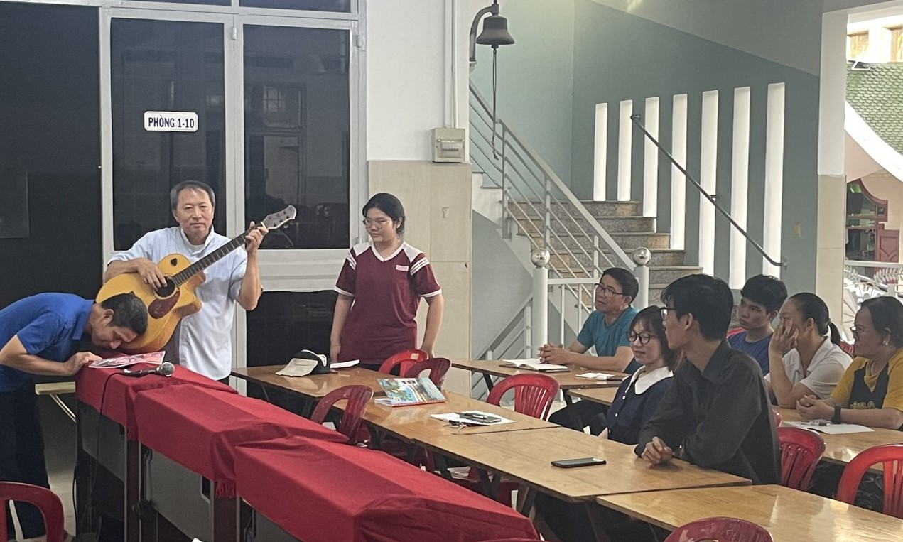 Khi nhà xứ trở thành lớp học